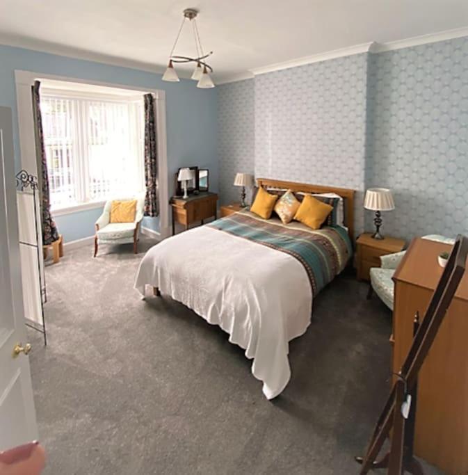 St John'S Flat Spacious Accomodation Dalry  Dış mekan fotoğraf