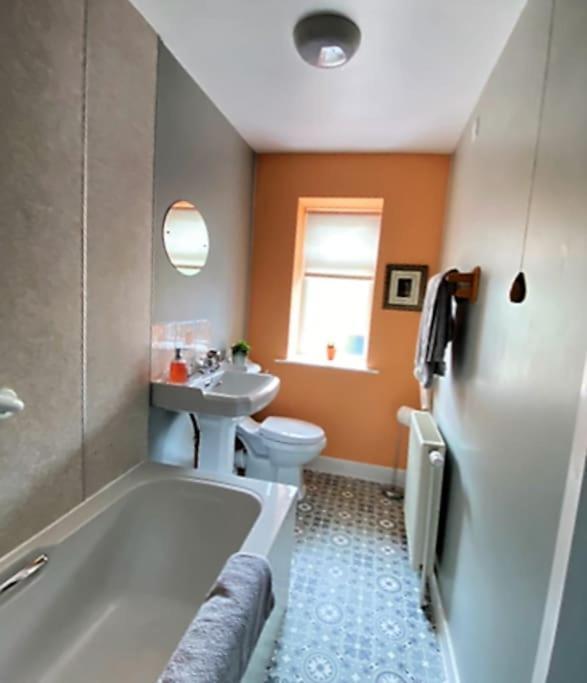 St John'S Flat Spacious Accomodation Dalry  Dış mekan fotoğraf