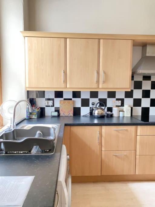 St John'S Flat Spacious Accomodation Dalry  Dış mekan fotoğraf